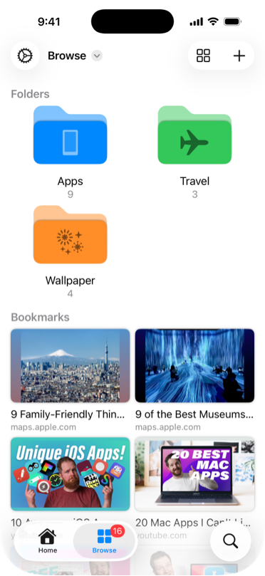 Three folders, App, Travel, and Wallpaper. Below are multiple bookmarks.